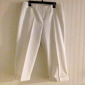 GEOFFREY BEENE capris in size 12.